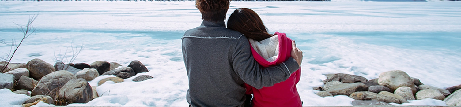 A DIY Wedding Photoshoot That Took 3 Years, 10 Countries and 50 Cities To Create