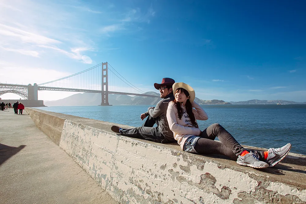 DIY Wedding Photoshoot, Golden Gate Bridge, San Francisco, USA. theweddingnotebook.com