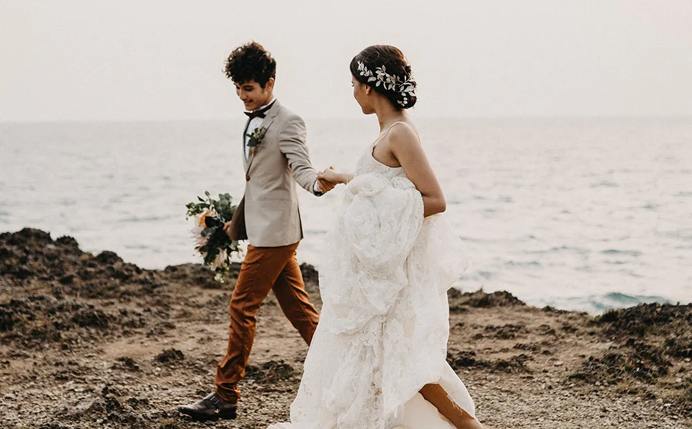 Photo by Helium Hearts. theweddingnotebook.com