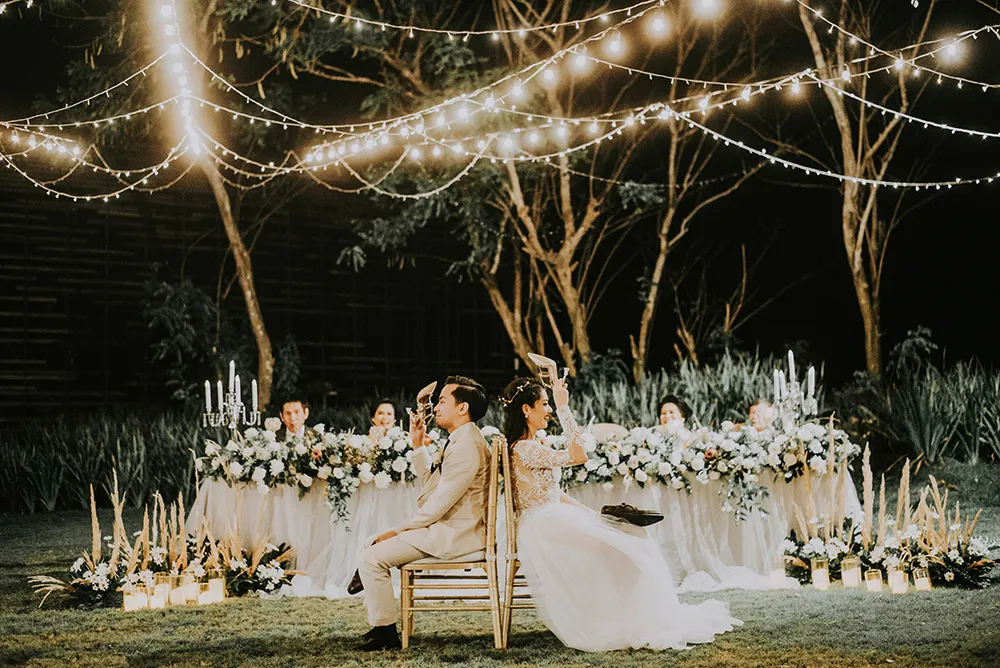 Photo by Diktatphotography. theweddingnotebook.com