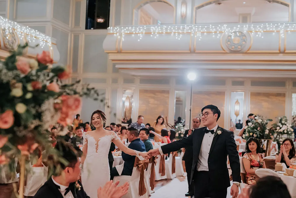 Photo by Daren Chong Photography. theweddingnotebook.com