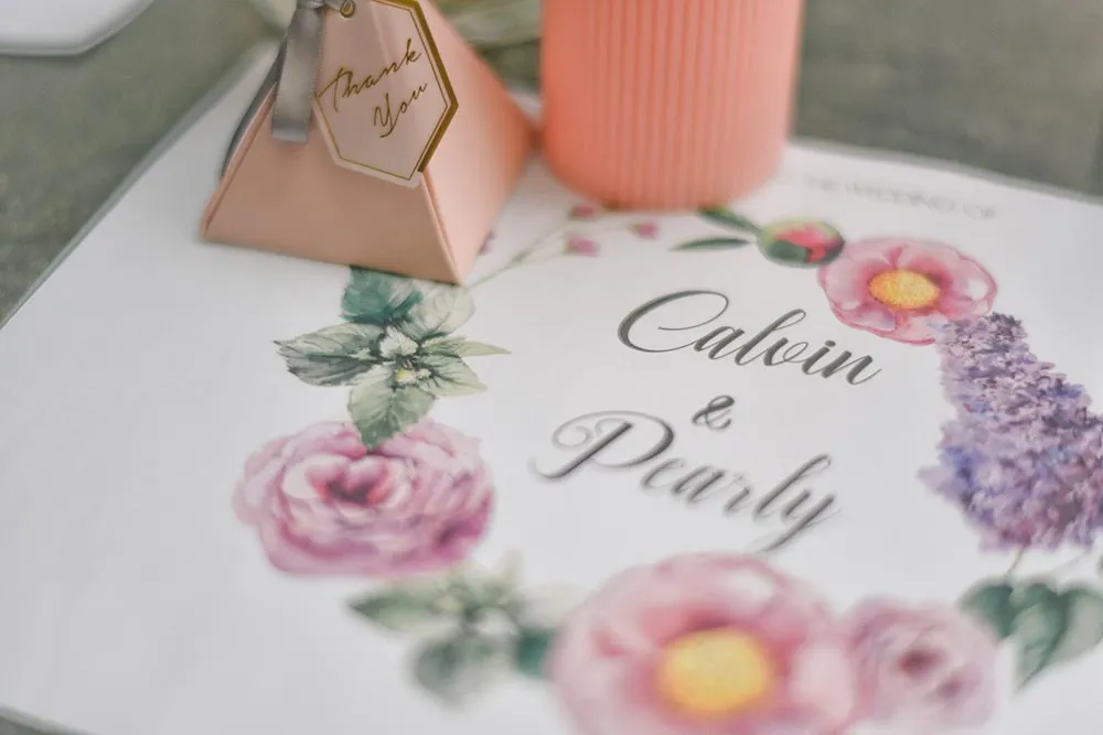 Wedding table mat. Photography by Andrew Yep Photographie. theweddingnotebook.com