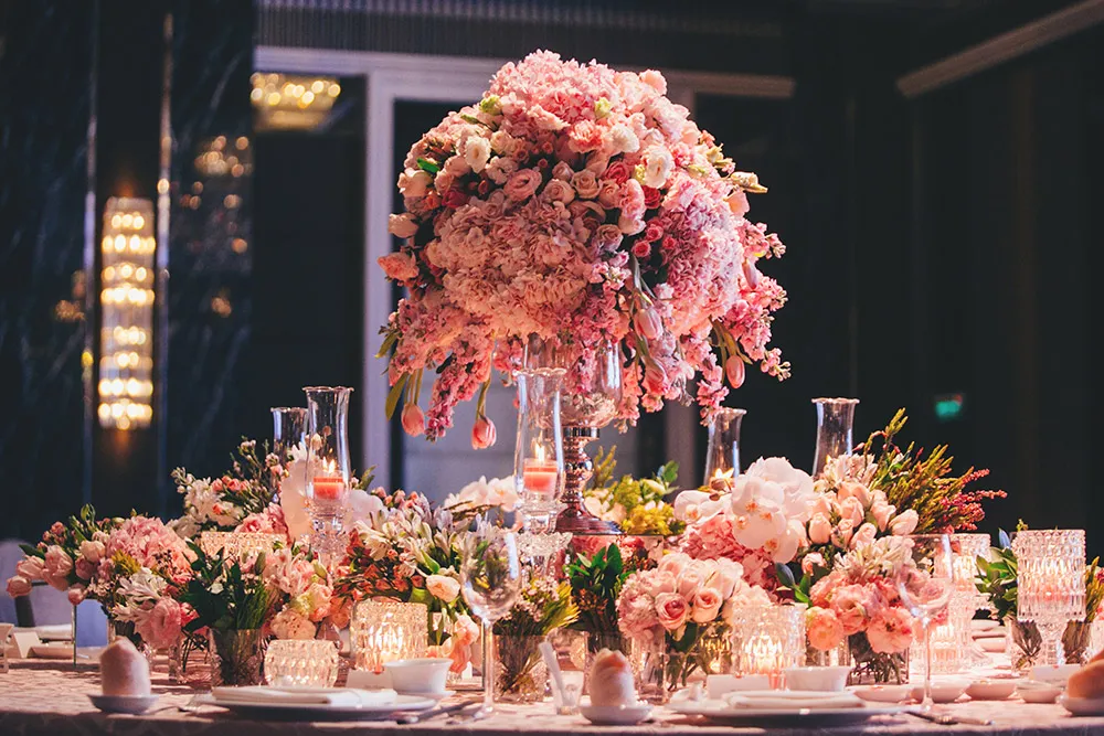 Wishing Tree wedding florist. Photo by Adam Ong Photography. theweddingnotebook.com