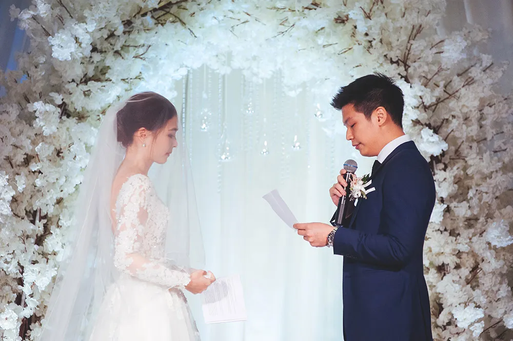 Adam Ong Photography. theweddingnotebook.com