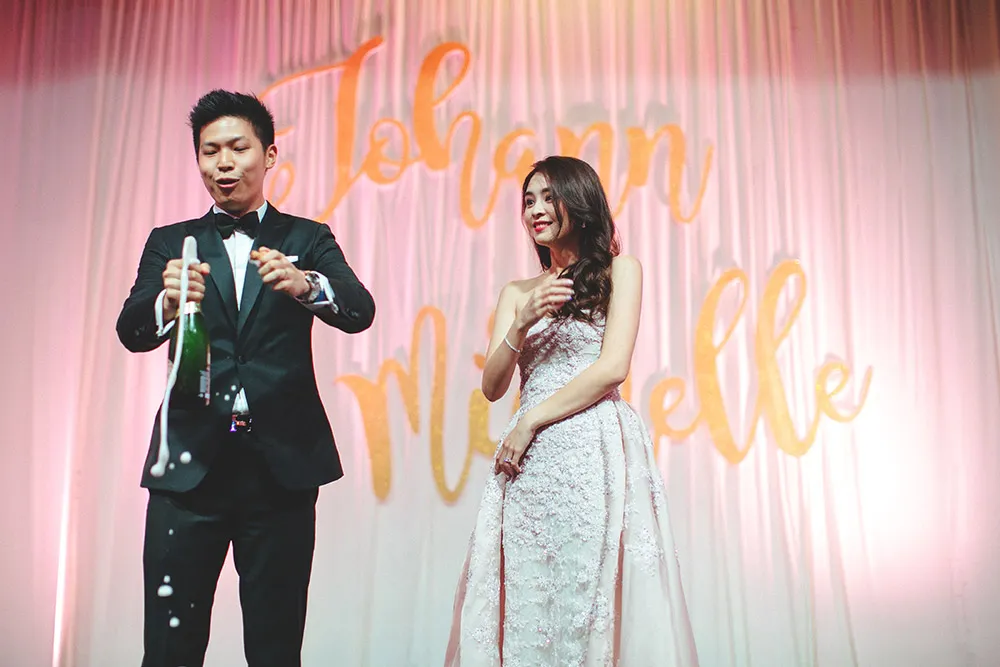 Adam Ong Photography. theweddingnotebook.com