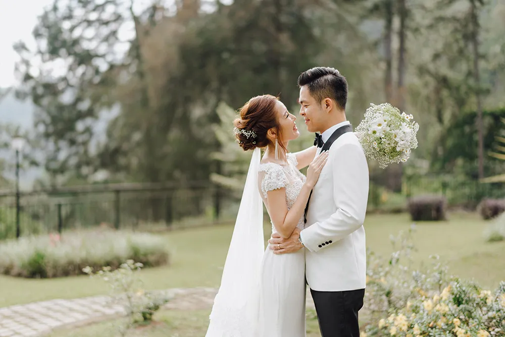 Photo by Peter Herman Photography. theweddingnotebook.com