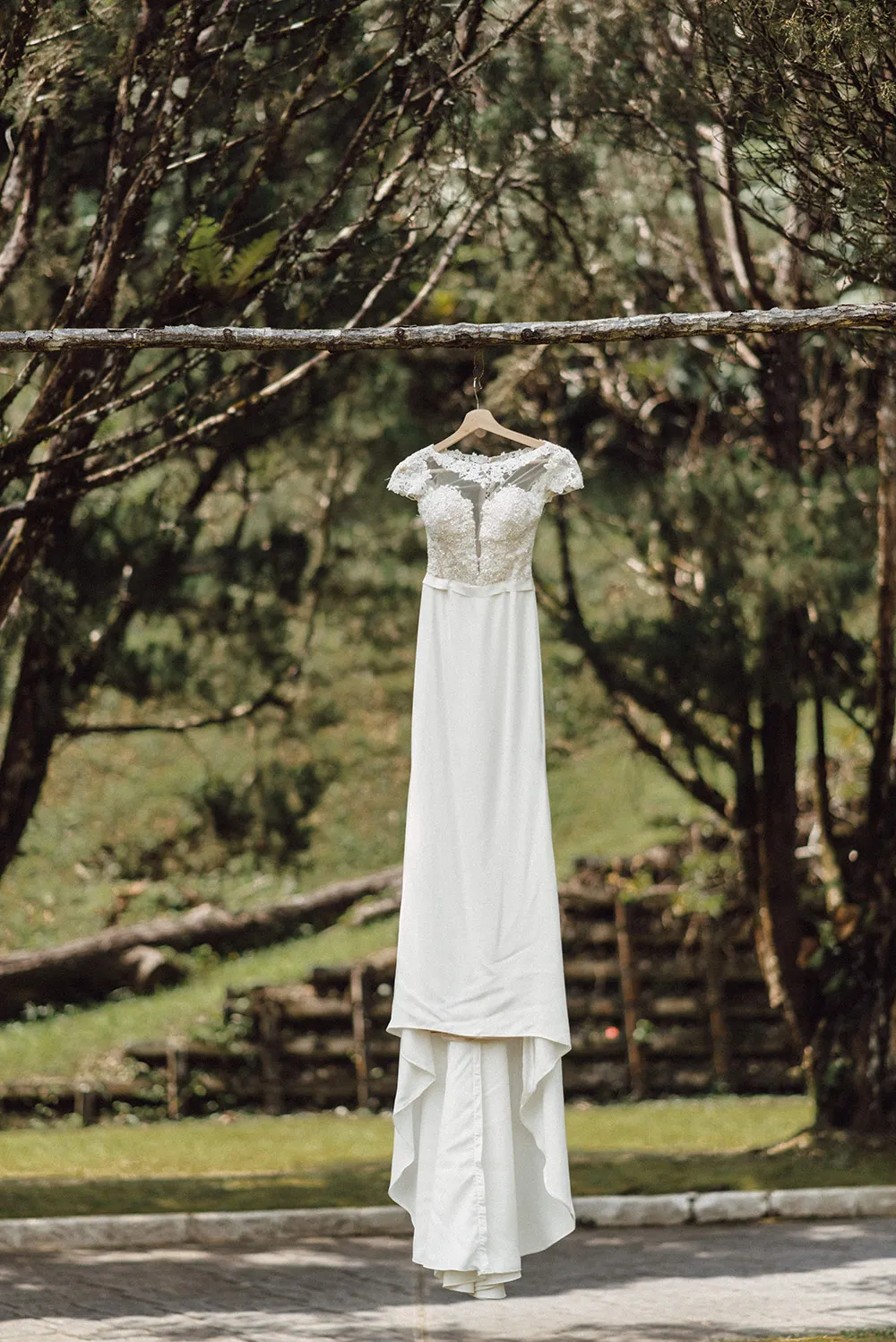 Photo by Peter Herman Photography. theweddingnotebook.com