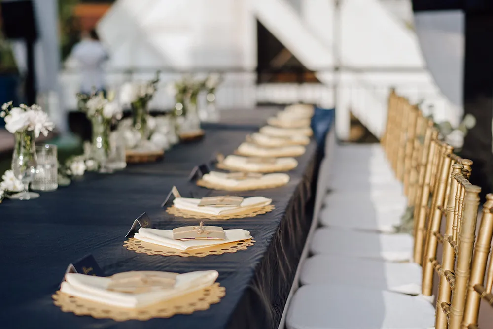 Photo by Peter Herman Photography. theweddingnotebook.com