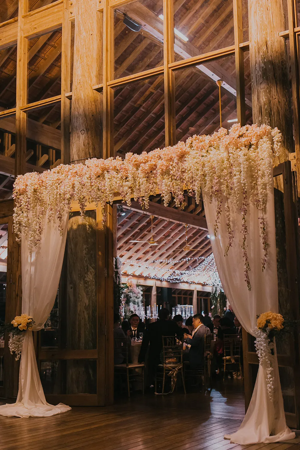 Louis Loo Photography. theweddingnotebook.com