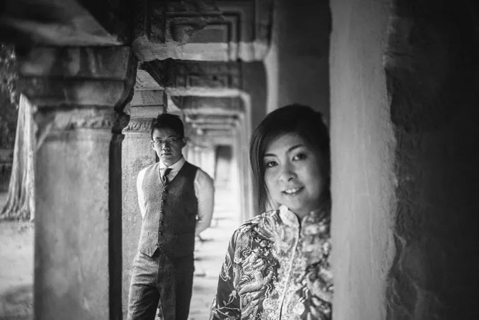 Destination bridal portraits at Siem Reap, Cambodia. Photography by Wainwright Weddings. theweddingnotebook.com