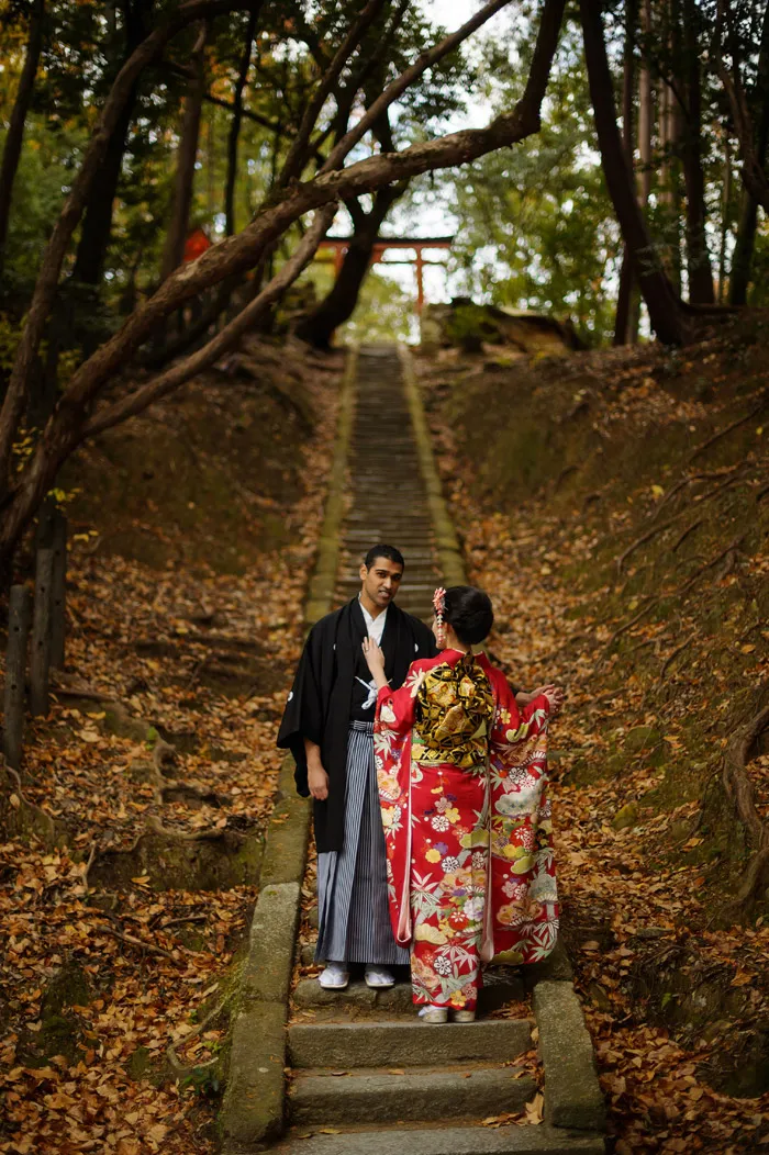 37 Frame Photography – Kyoto bridal portraits. theweddingnotebook.com