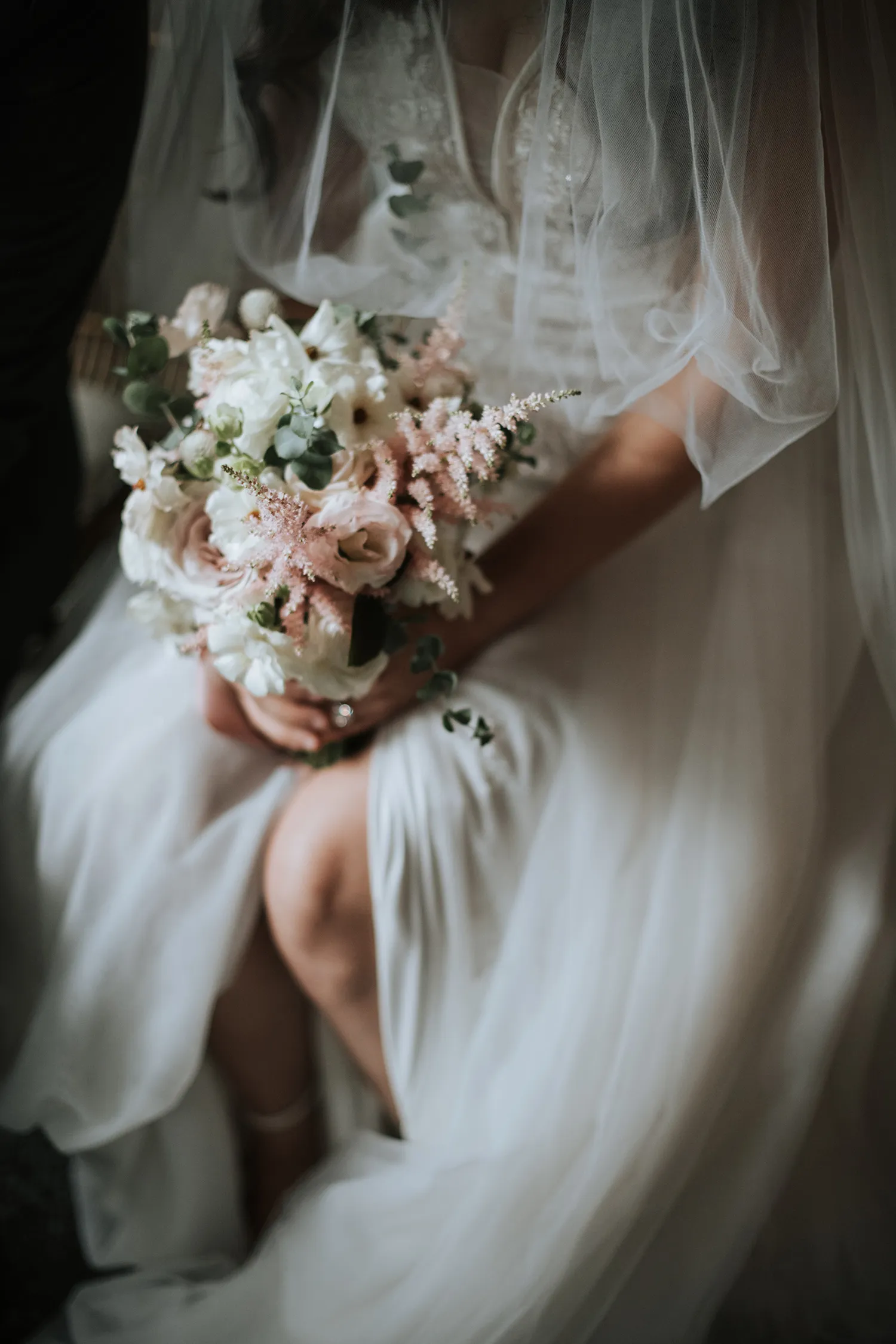 Munkeat Photography. theweddingnotebook.com