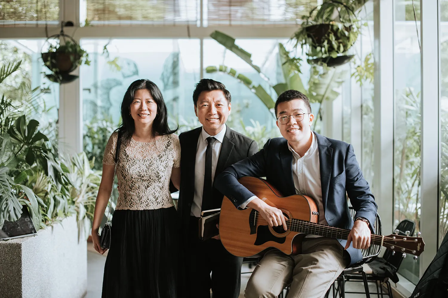 Munkeat Photography. theweddingnotebook.com