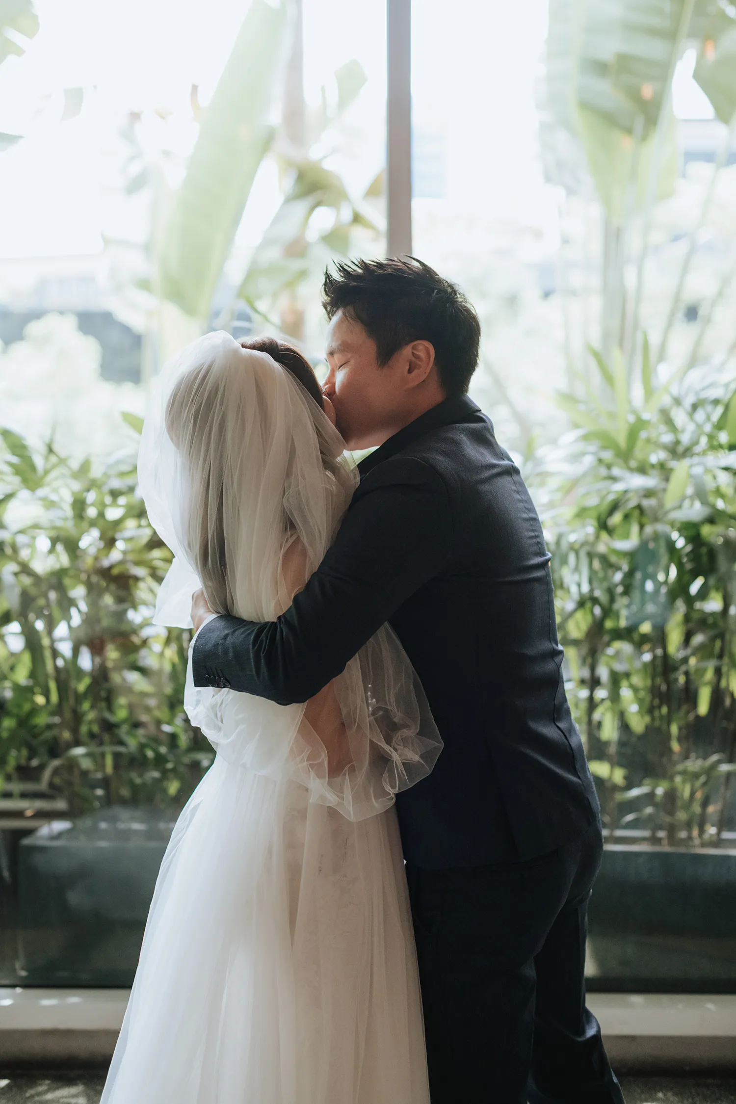 Munkeat Photography. theweddingnotebook.com