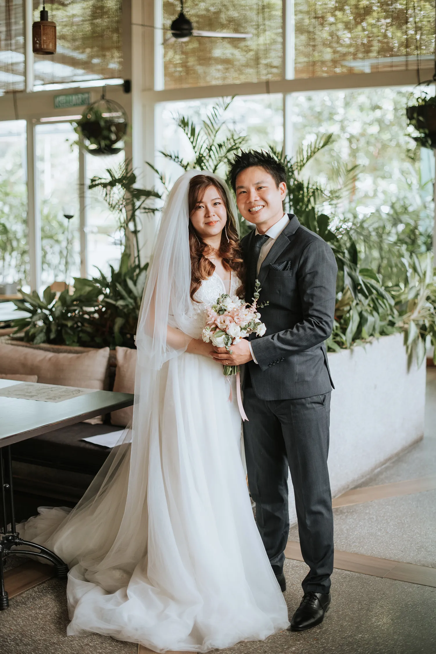 Munkeat Photography. theweddingnotebook.com