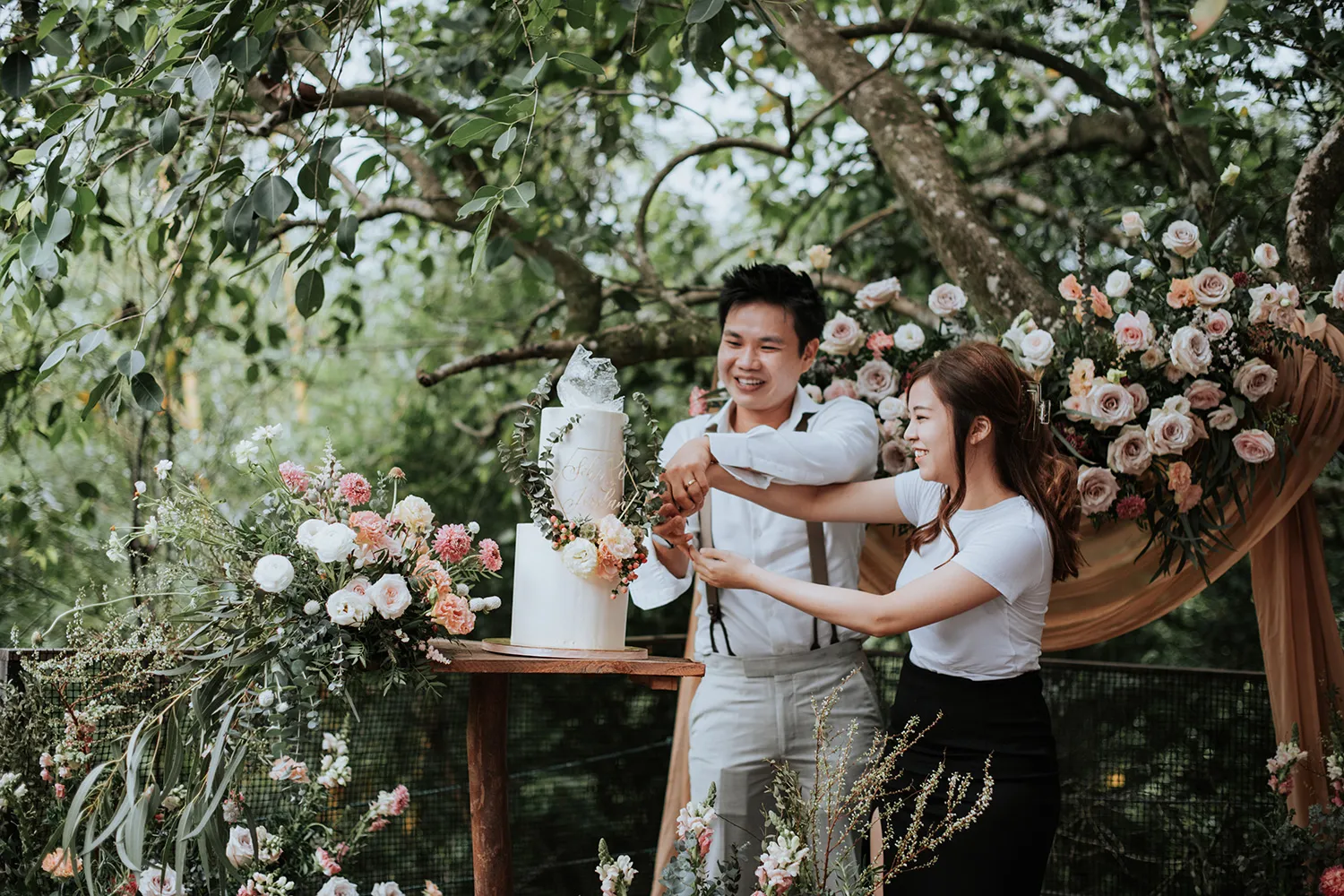 Munkeat Photography. theweddingnotebook.com