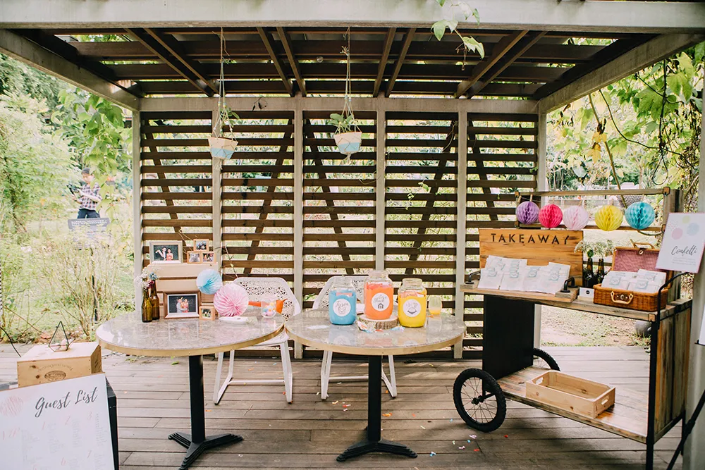 Photo by AndroidsinBoots. theweddingnotebook.com