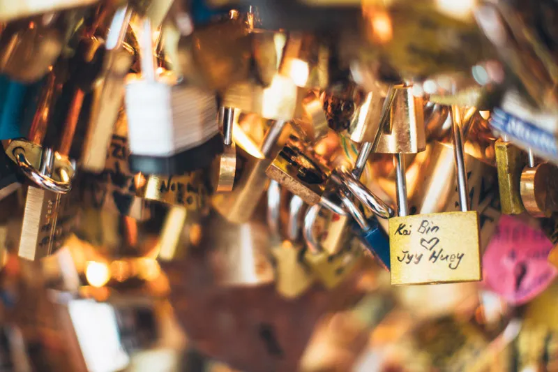 Photo by Adam Ong Photography. theweddingnotebook.com