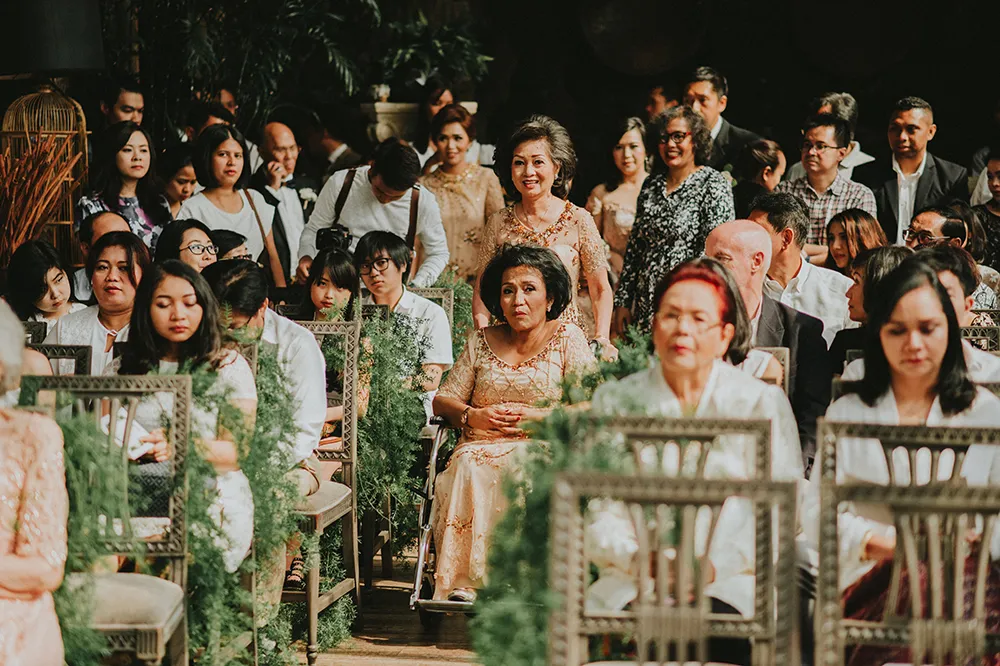 Photo by Diktat Photography. theweddingnotebook.com