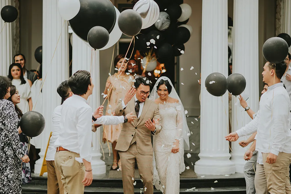 Photo by Diktat Photography. theweddingnotebook.com