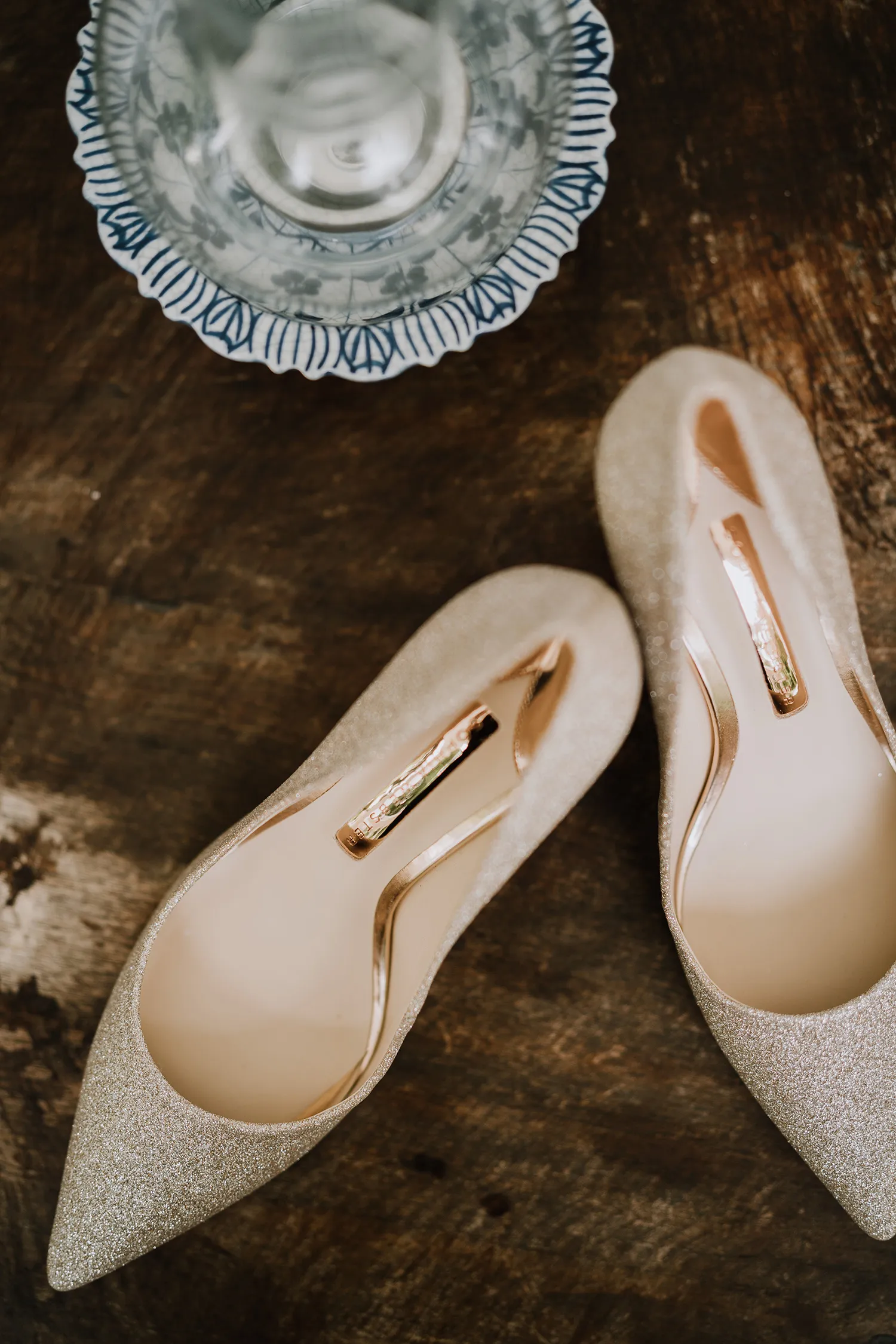 Juanmoley of The Beautiful Moment Photography. theweddingnotebook.com