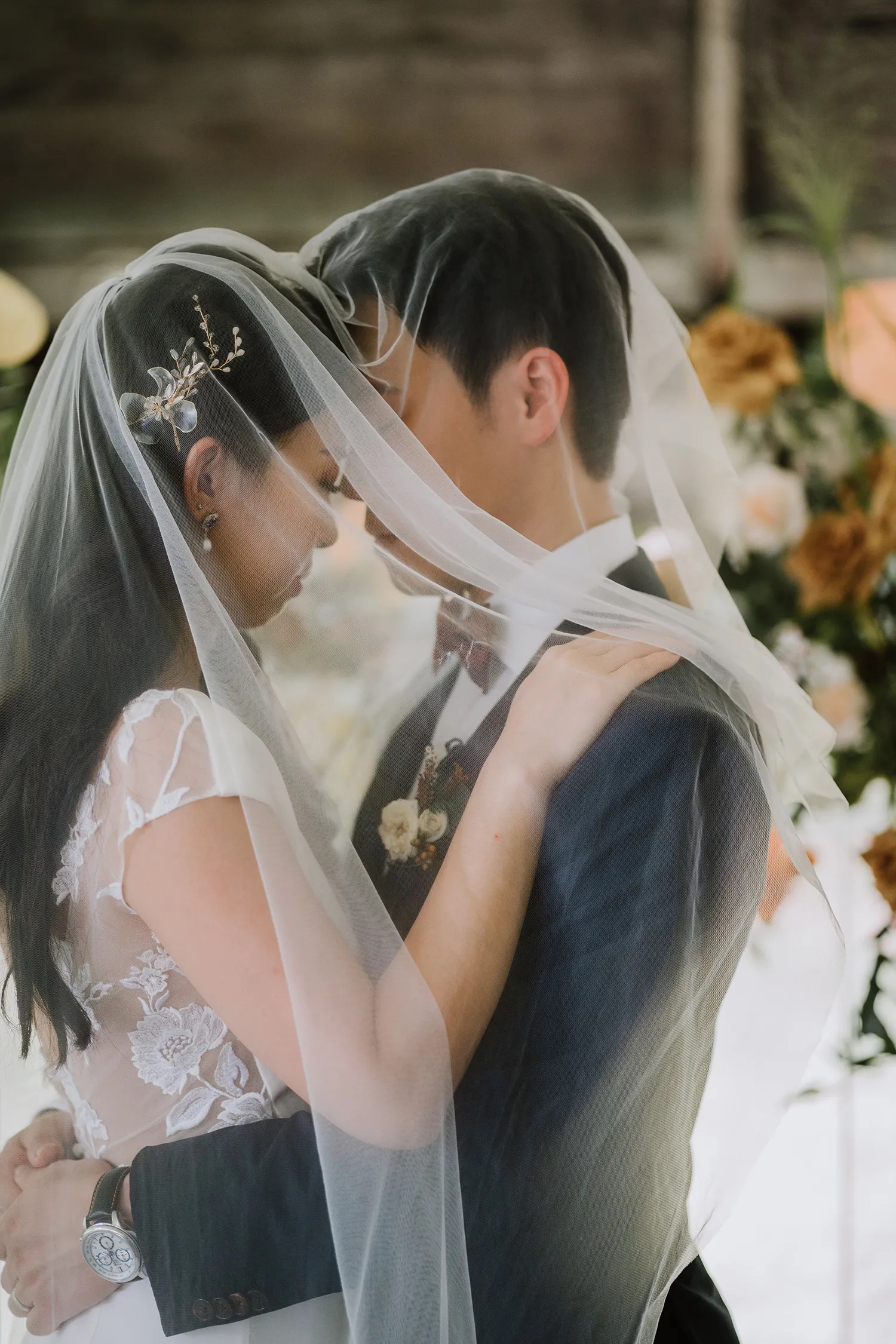 Juanmoley of The Beautiful Moment Photography. theweddingnotebook.com