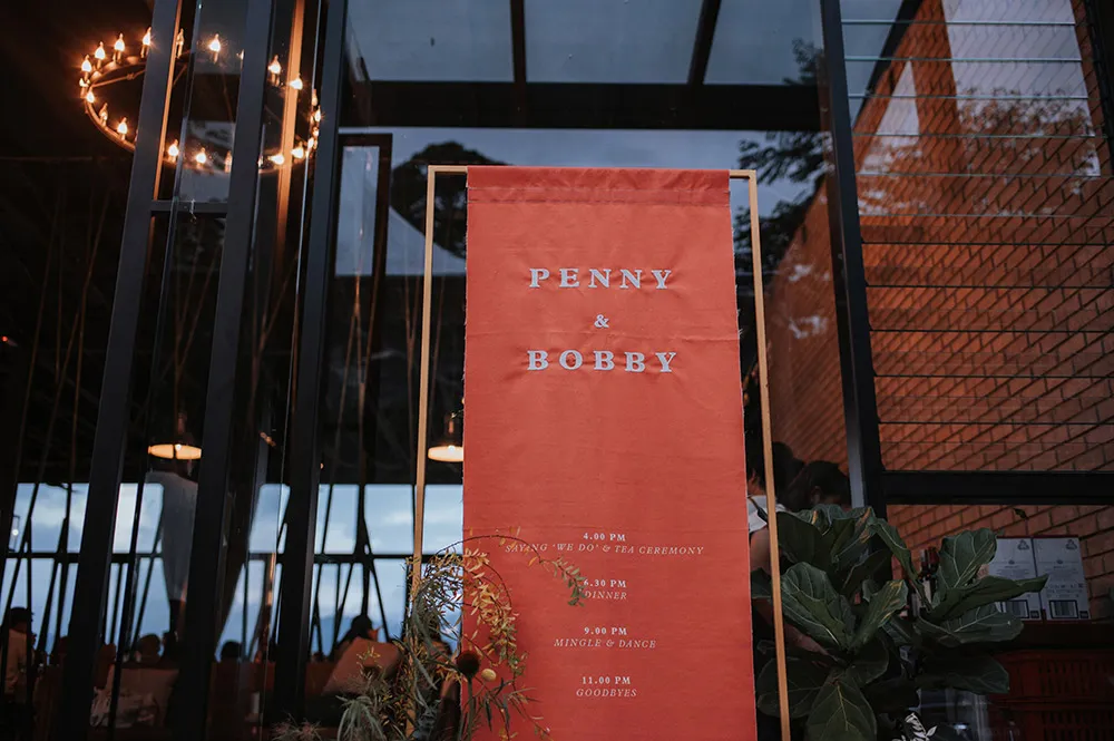 Photo by Zach Chin of Munkeat Studio. theweddingnotebook.com