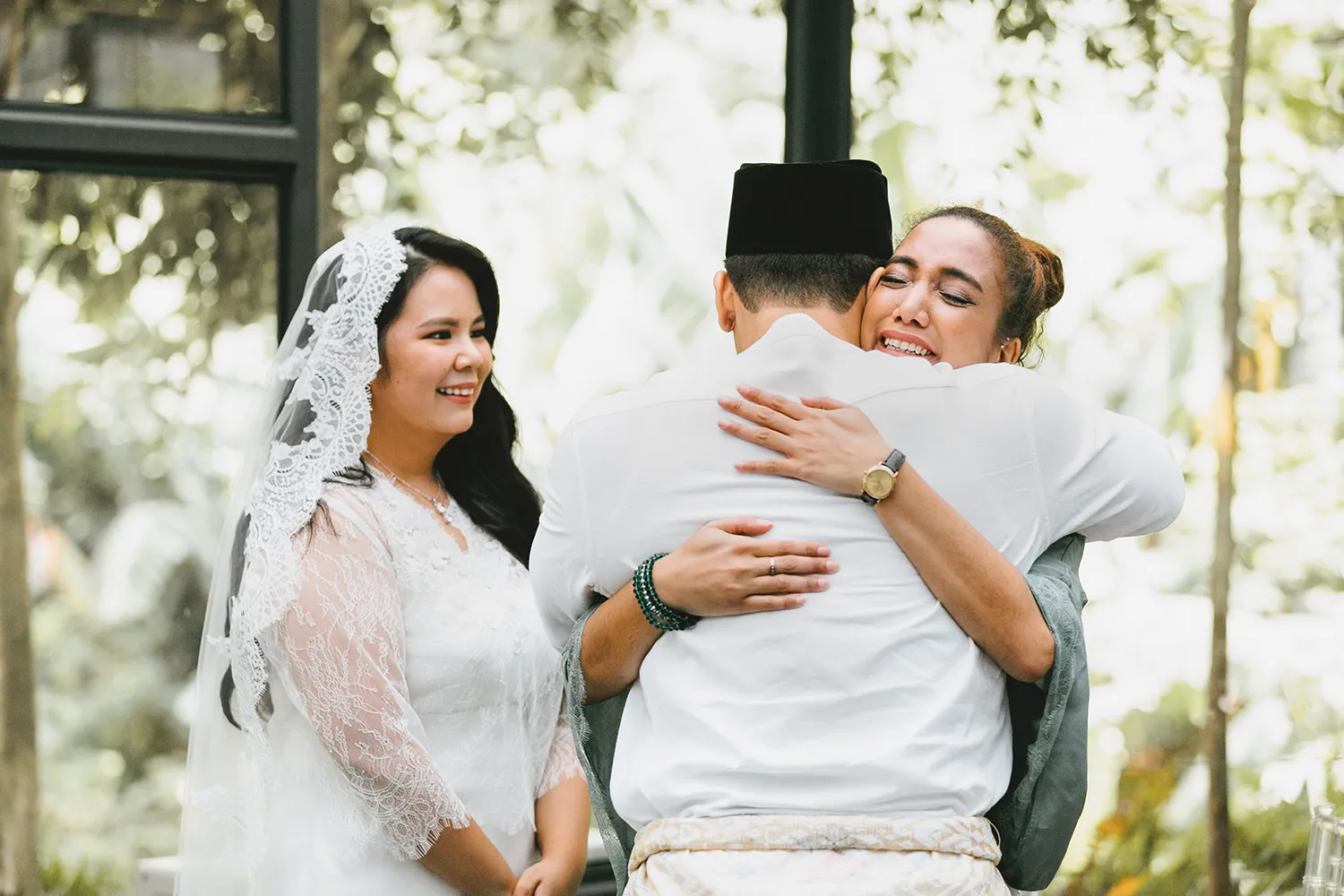 Joshua Koh Photography. theweddingnotebook.com