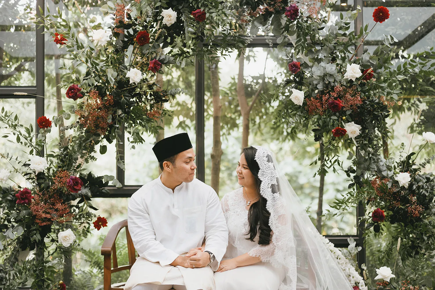 Joshua Koh Photography. theweddingnotebook.com