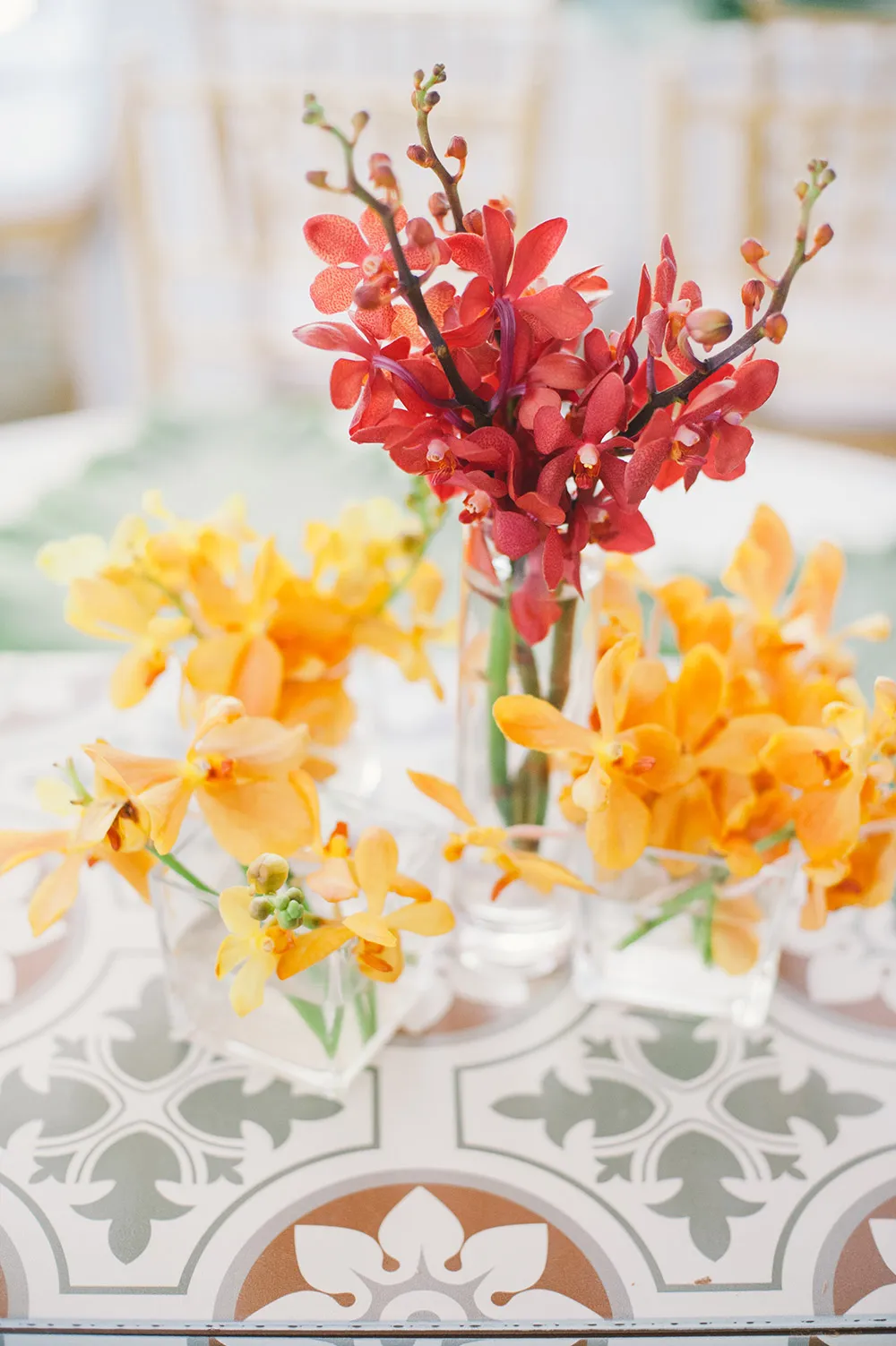 Photo by Munkeat Photography. theweddingnotebook.com