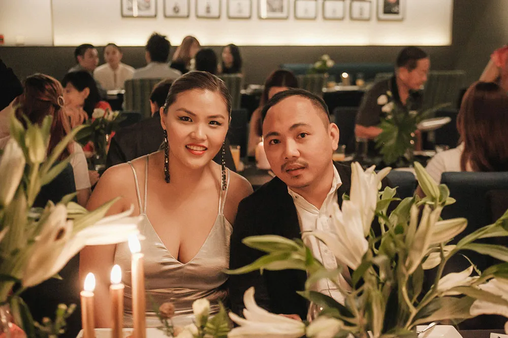 Photo by Yong Hao Visual Moments. theweddingnotebook.com