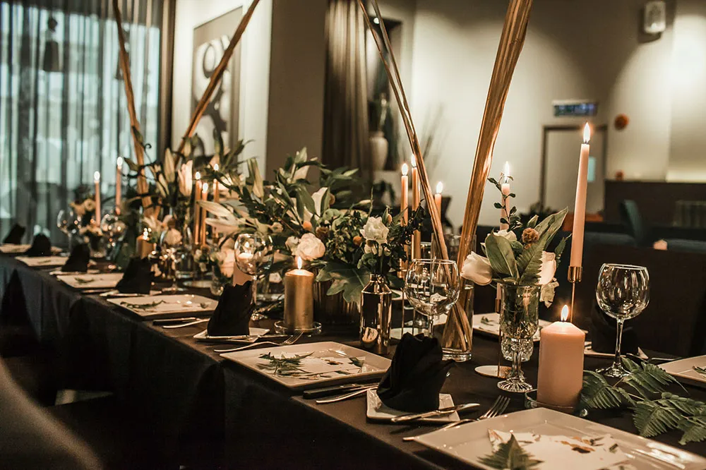 Photo by Yong Hao Visual Moments. theweddingnotebook.com