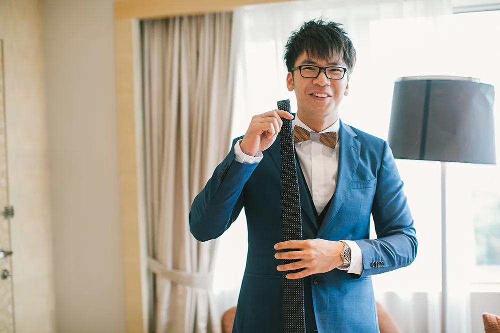 Photo by Munkeat Photography. theweddingnotebook.com