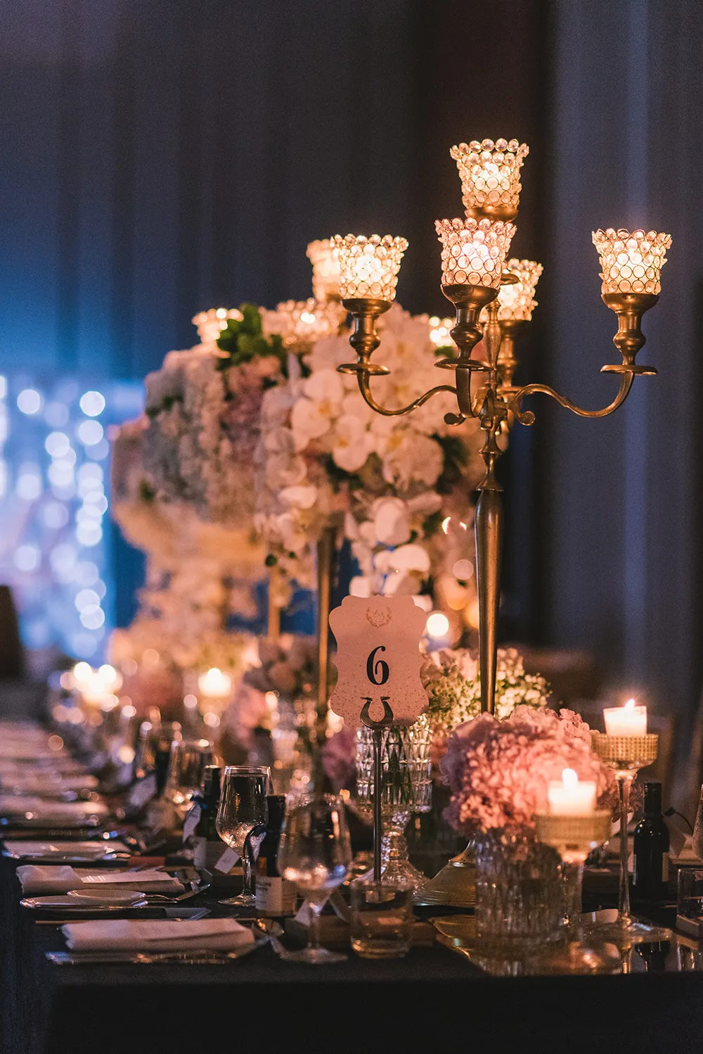 Photo by Munkeat Photography. theweddingnotebook.com