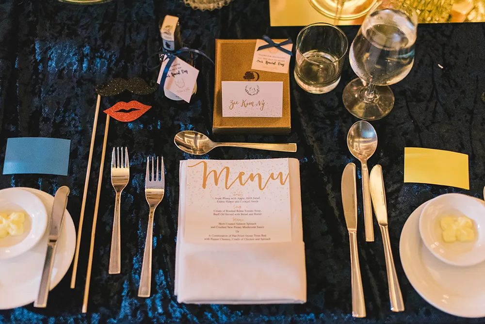 Photo by Munkeat Photography. theweddingnotebook.com