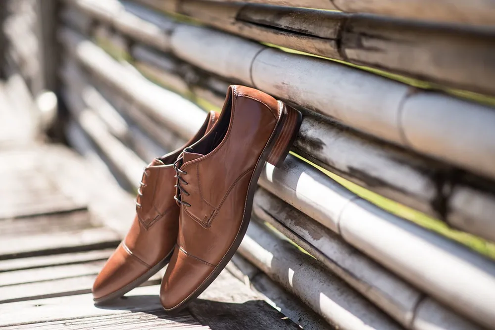 Photo by Iwan Photography. theweddingnotebook.com