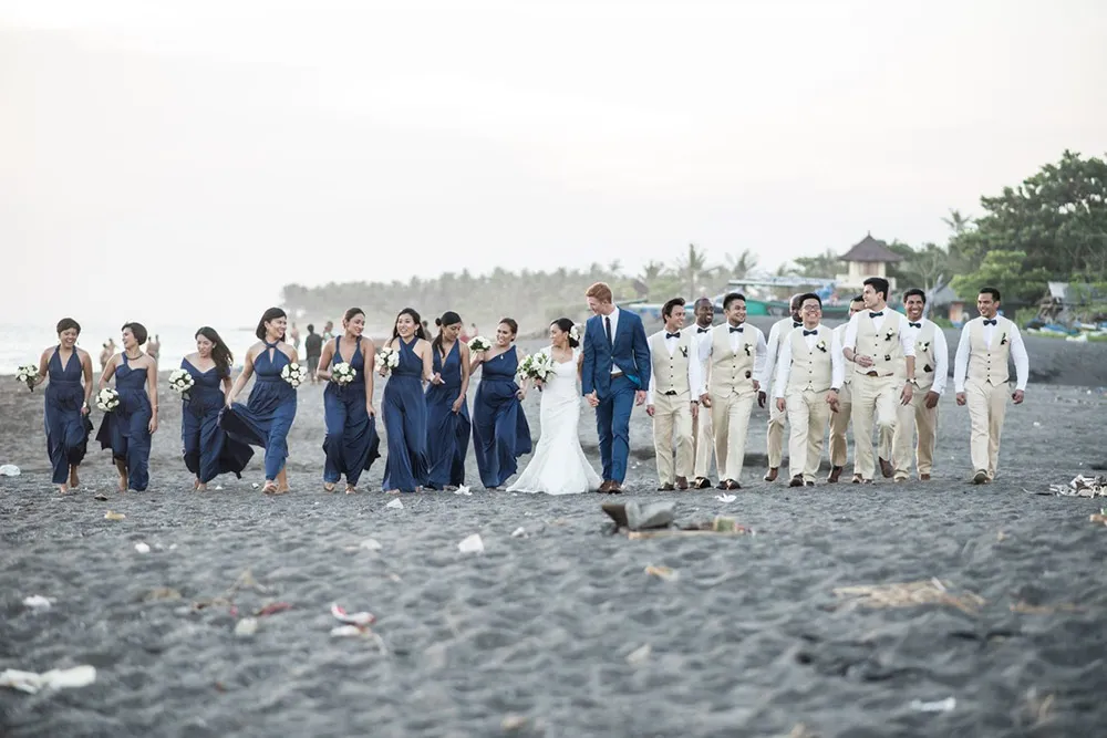 Photo by Iwan Photography. theweddingnotebook.com