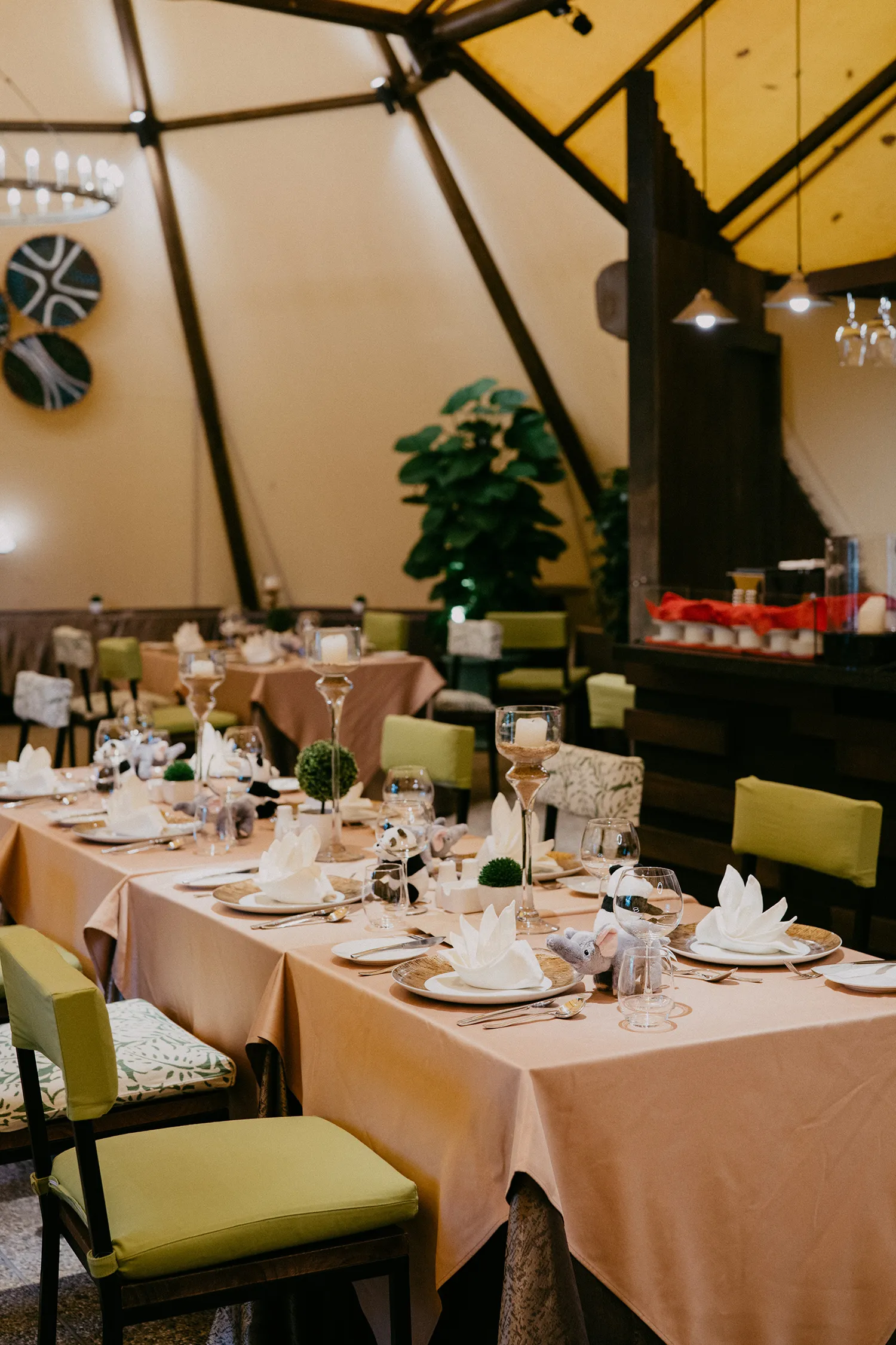 Leslie Photography. theweddingnotebook.com