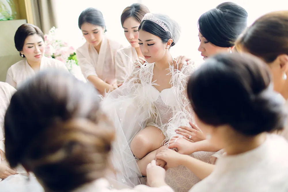 Photo by Aha of Axioo. theweddingnotebook.com