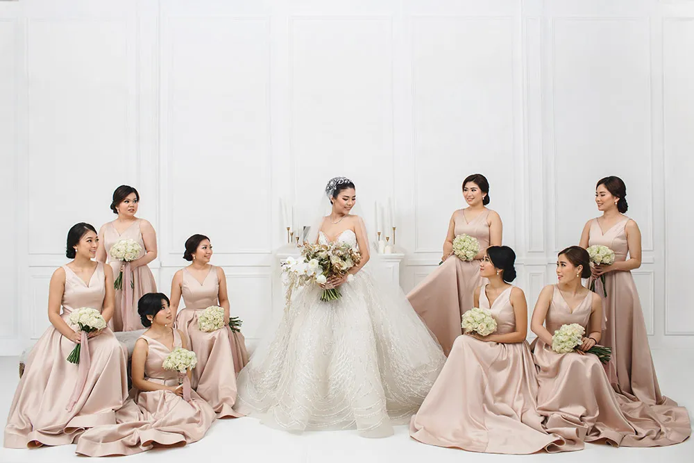 Photo by Aha of Axioo. theweddingnotebook.com