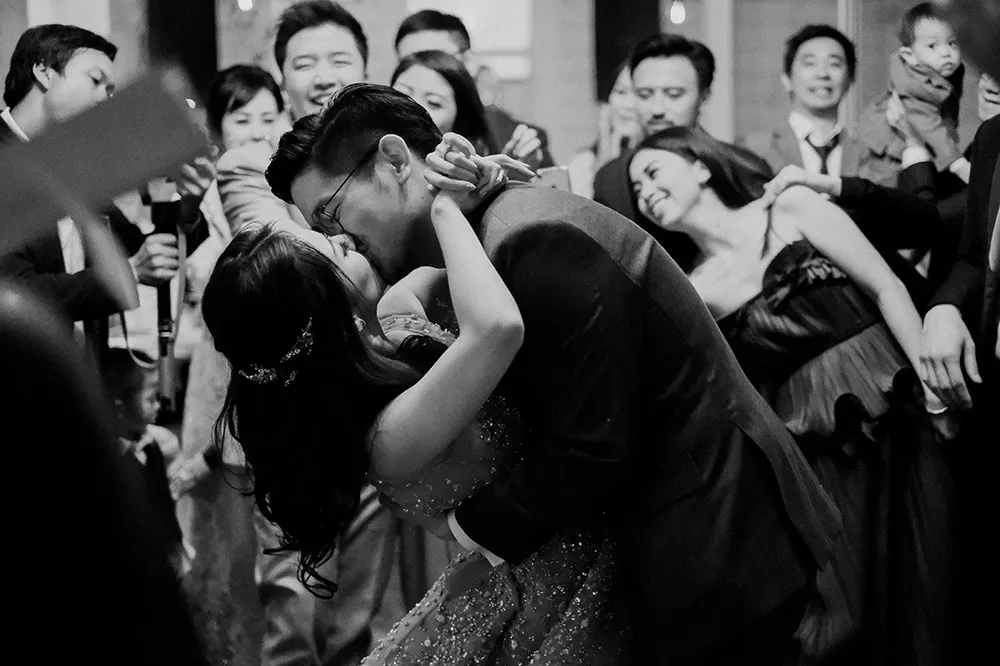 Photography by Axioo. theweddingnotebook.com