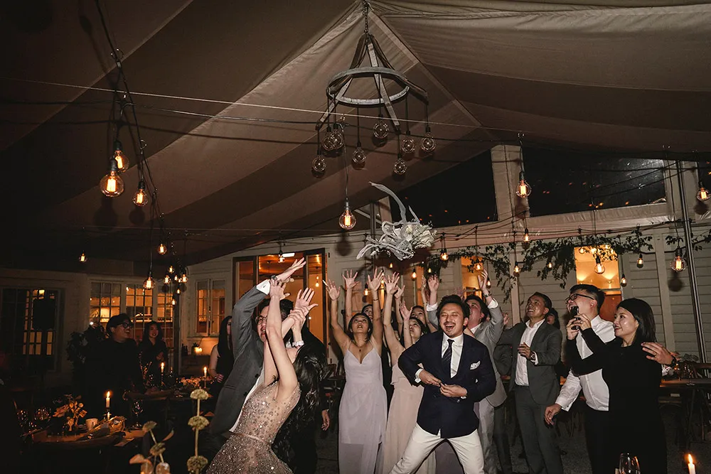 Photography by Axioo. theweddingnotebook.com