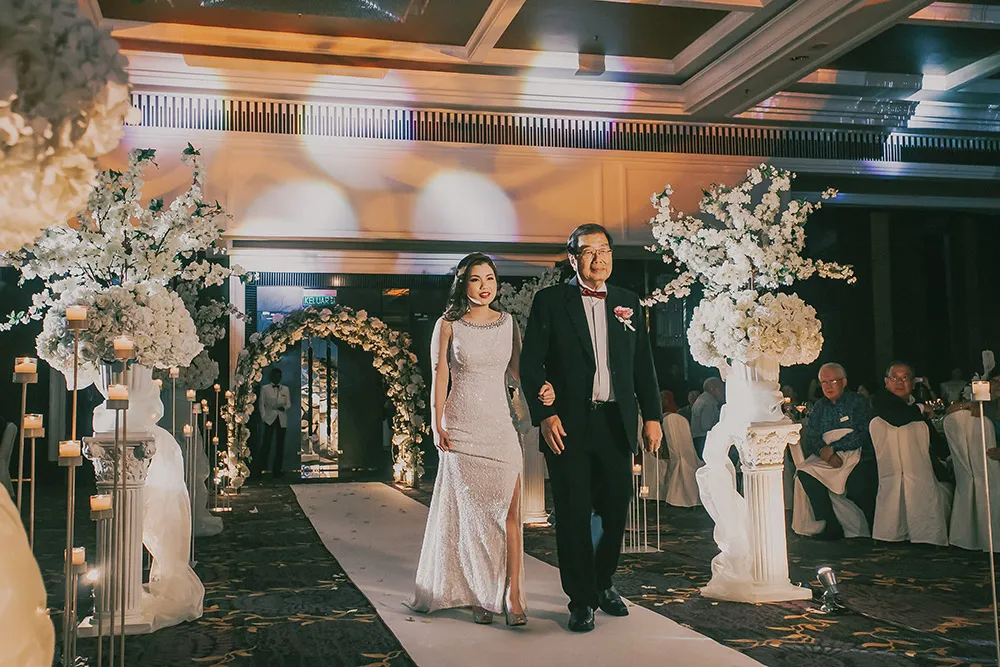 Louis Loo Photography. theweddingnotebook.com