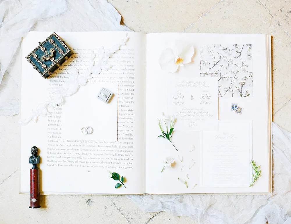 Photo by Ben Yew Photography. theweddingnotebook.com