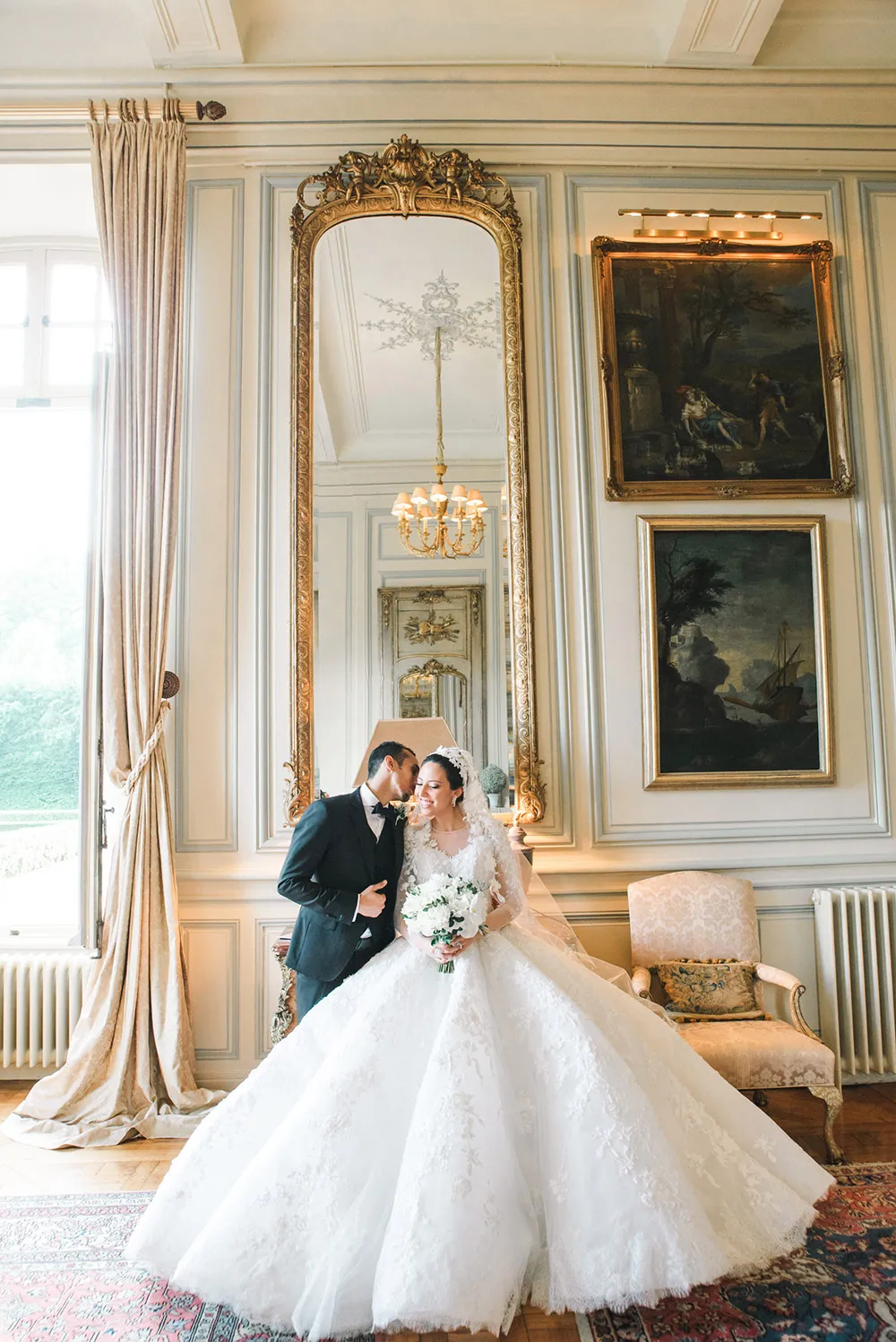 Photo by Ben Yew Photography. theweddingnotebook.com