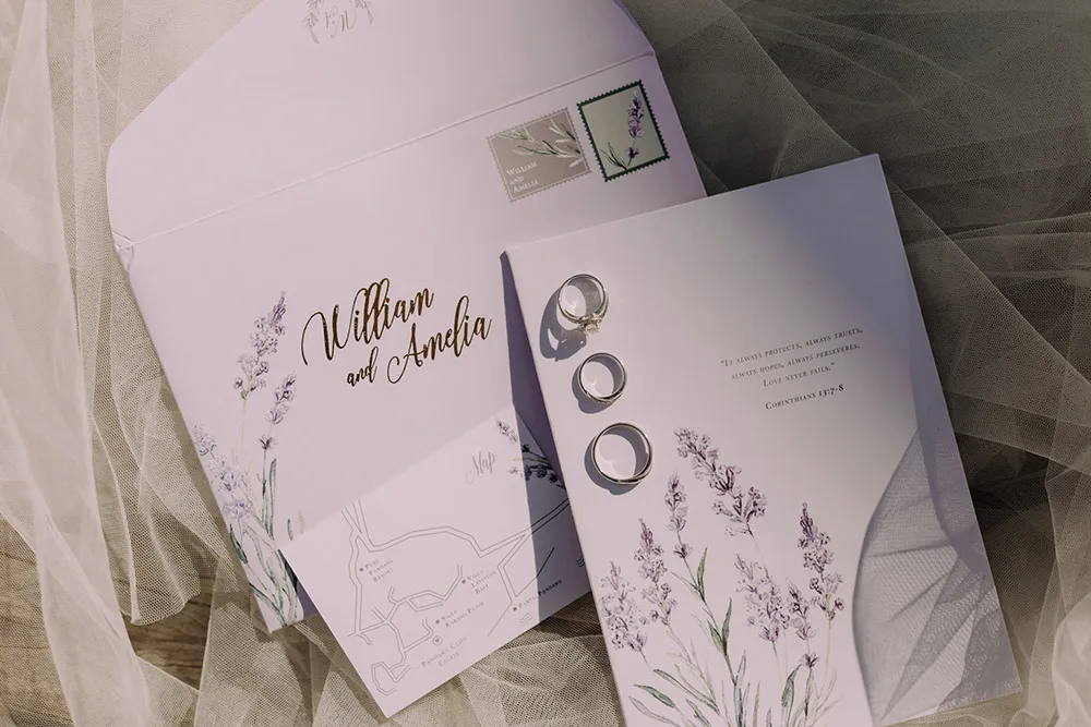 Photo by Fire Wood And Earth. theweddingnotebook.com