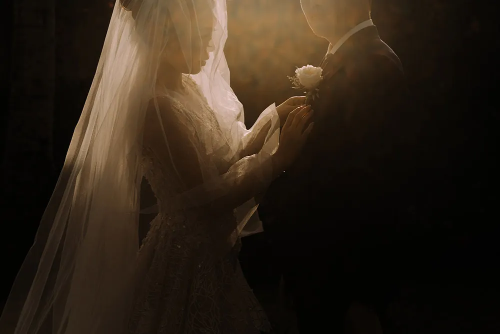 Photo by Fire Wood And Earth. theweddingnotebook.com