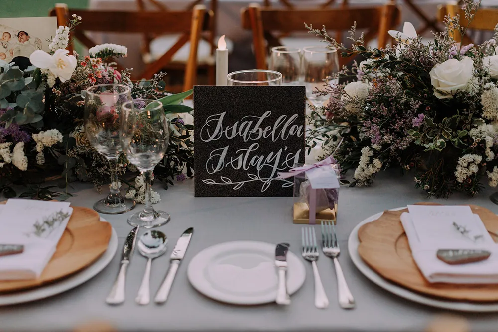 Photo by Fire Wood And Earth. theweddingnotebook.com