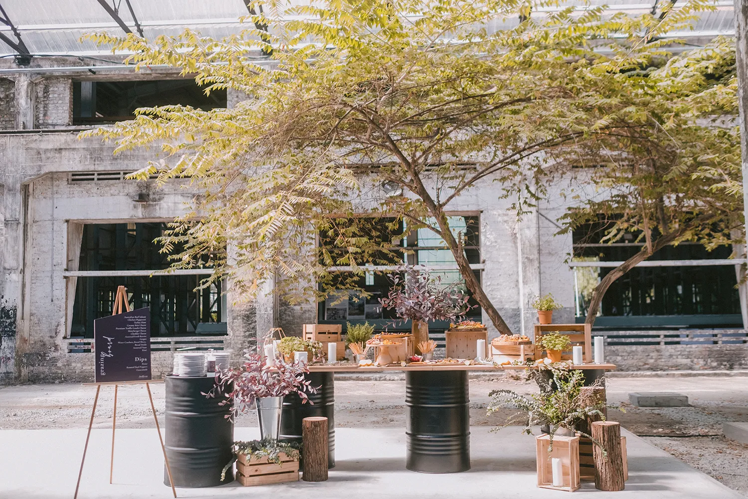 Photography by Vinoth Raj Pillai. Wedding Planning by The Peak Xperience. theweddingnotebook.com