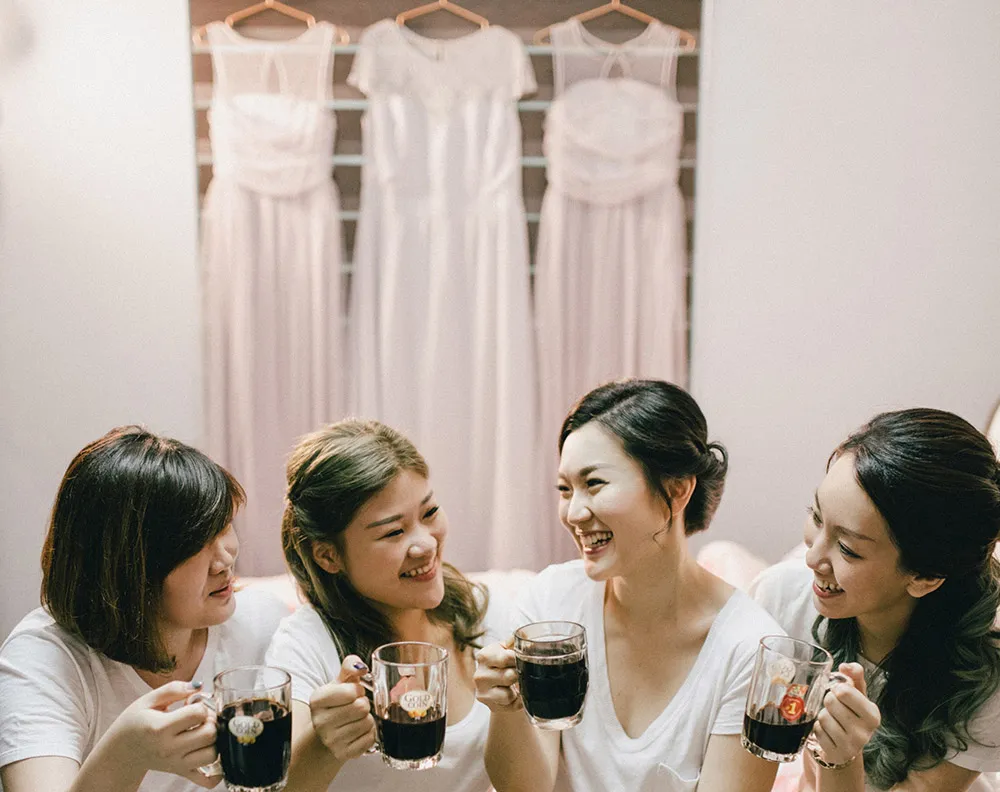 Photo by Andy Phe Photography. theweddingnotebook.com